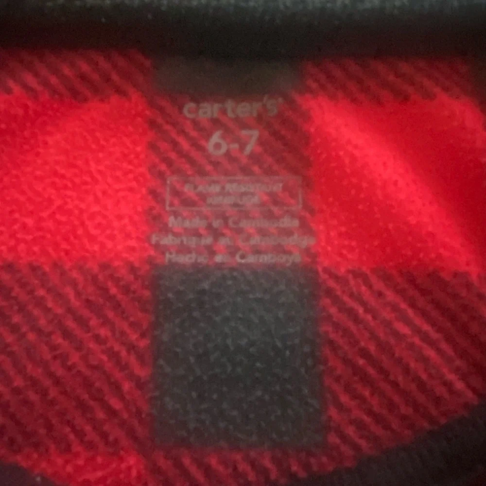 CARTERS-GIRLS SIZE 6/7-RED AND BLACK PLAID FLANNEL NIGHTGOWN